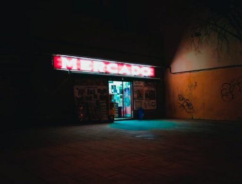 mercado nocturno